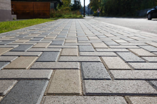 Best Professional Driveway Pavers  in River Hills, WI